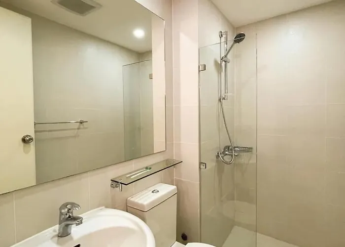 Escape Haven Azure - Rio East